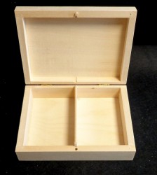 Box with 2 dividers