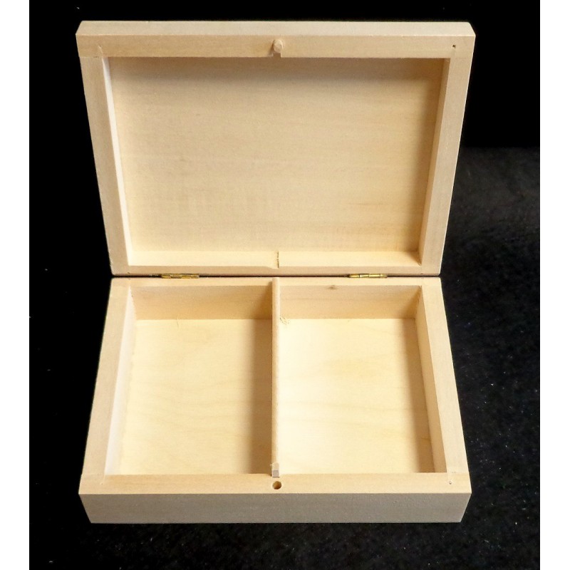 Box with 2 dividers
