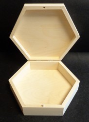 Šešiakampė dėžutė (didelė)