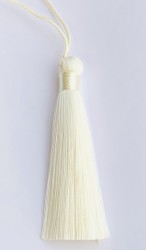 Tassel Cream 8 cm